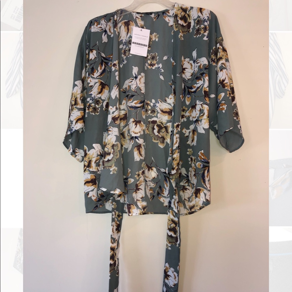 Light Blue & White Floral Lightweight Cardigan